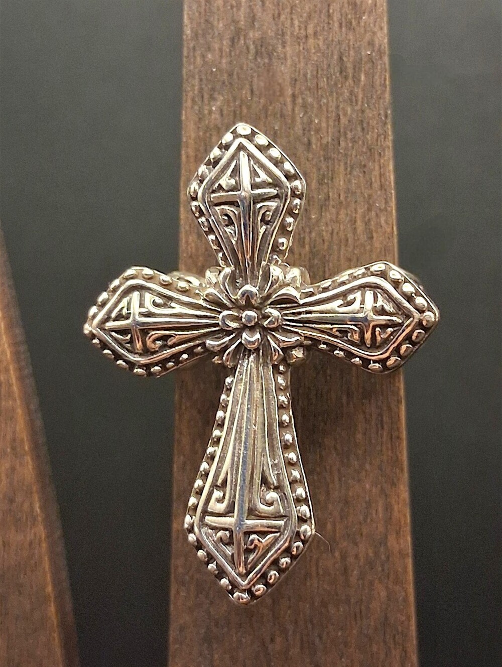 Bali Legacy Cross Ring in Sterling Silver (Size 6.0) 6.40 Grams - Picture 2 of 4